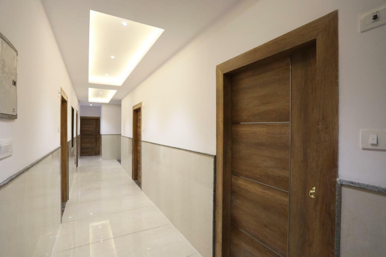 Airport Hotel Ivy With Free Airport Transfr Nowe Delhi Zewnętrze zdjęcie